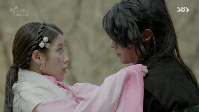 “Moon Lovers”: Diễn xuất của IU ngày càng thuyết phục được khán giả? - Ảnh 5.