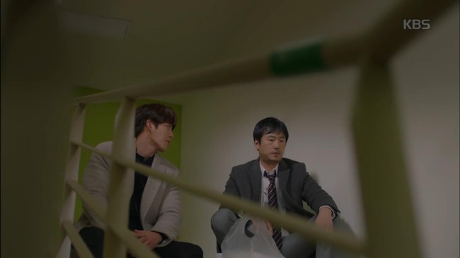 UF: T&igrave;nh thế đảo ngược, Im Joo Hwan gi&agrave;nh lại được Suzy từ tay Kim Woo Bin - Ảnh 5.