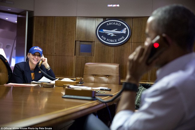 Những khoảnh khắc đầy cảm xúc của Tổng thống Barack Obama trong năm cuối cùng tại Nhà Trắng - Ảnh 28.