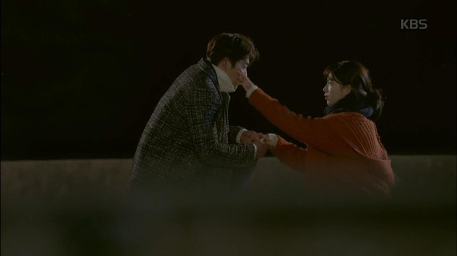 Uncontrollably Fond: Suzy sẽ lại tiếp tục gặp tai nạn ô tô trước mắt Kim Woo Bin - Ảnh 11.