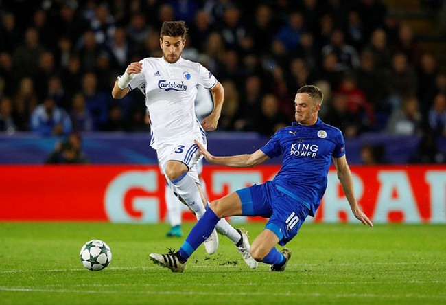Leicester to&agrave;n thắng ở Champions League, đối mặt &aacute;n phạt v&igrave; ph&aacute;o s&aacute;ng - Ảnh 6.