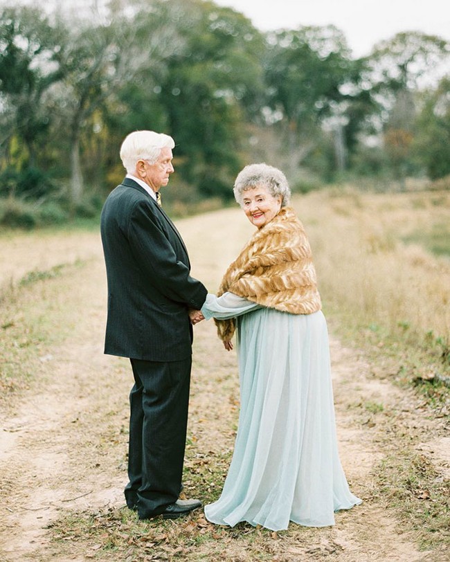 Ai cũng mong có một tình yêu hạnh phúc như hai cụ già trong bộ ảnh kỷ niệm 63 năm ngày cưới này! - Ảnh 8.