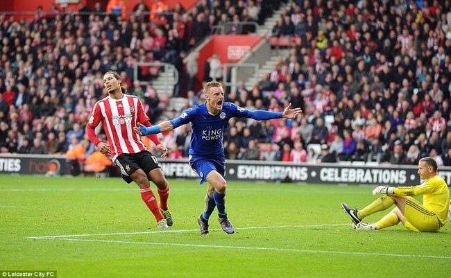 Nh&igrave;n lại m&ugrave;a giải thần th&aacute;nh đưa Leicester v&agrave;o lịch sử b&oacute;ng đ&aacute; thế giới - Ảnh 9.