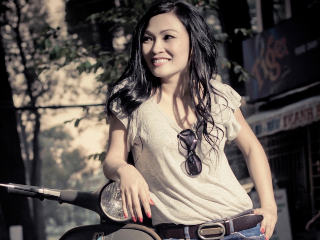 Đ&ocirc;ng Nhi so găng c&ugrave;ng đ&agrave;n chị Phương Thanh - Ảnh 1.