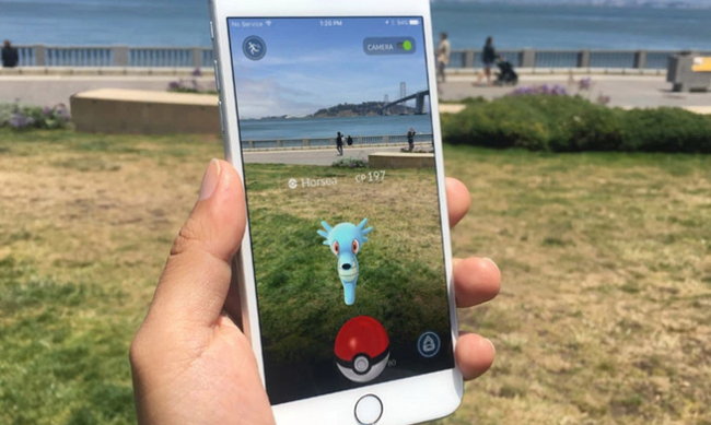 H&agrave;ng ng&agrave;n người g&acirc;y n&aacute;o loạn chỉ v&igrave; bắt... Pok&eacute;mon qu&yacute; hiếm - Ảnh 1.