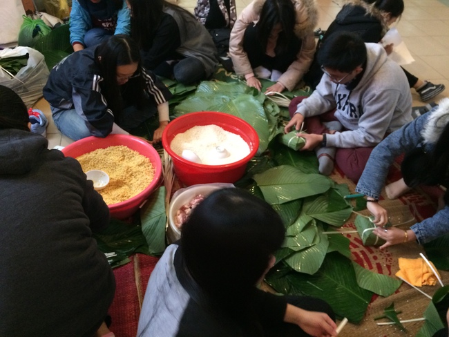 Vừa học nấu ăn, vừa học yêu thương ở Rau má - Dự án hay ho dành cho teen Hà Nội - Ảnh 4.