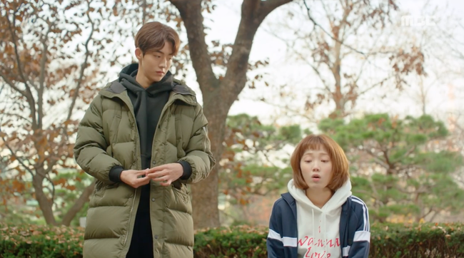 &ldquo;Ti&ecirc;n Nữ Cử Tạ&rdquo;: Được trai đẹp tấn c&ocirc;ng liền t&ugrave; t&igrave; thế n&agrave;y m&agrave; Lee Sung Kyung vẫn chưa chịu đổ! - Ảnh 14.