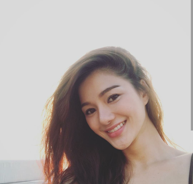Kh&ocirc;ng phải qu&aacute;n qu&acirc;n, nhưng đ&acirc;y ch&iacute;nh l&agrave; c&ocirc; g&aacute;i được săn đ&oacute;n nhất The Face Th&aacute;i Lan! - Ảnh 27.
