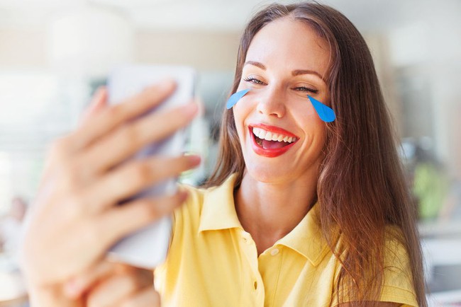 Đ&acirc;y l&agrave; c&aacute;ch gi&uacute;p bạn đi nước ngo&agrave;i kh&ocirc;ng lo mất một xu tiền cước điện thoại - Ảnh 1.