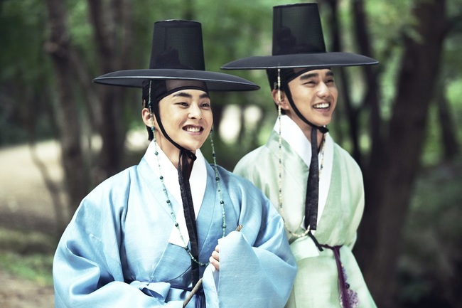 Lần đầu đ&oacute;ng h&agrave;i, Yoo Seung Ho nhập vai huyền thoại lừa đảo c&oacute; thật xứ H&agrave;n - Ảnh 8.