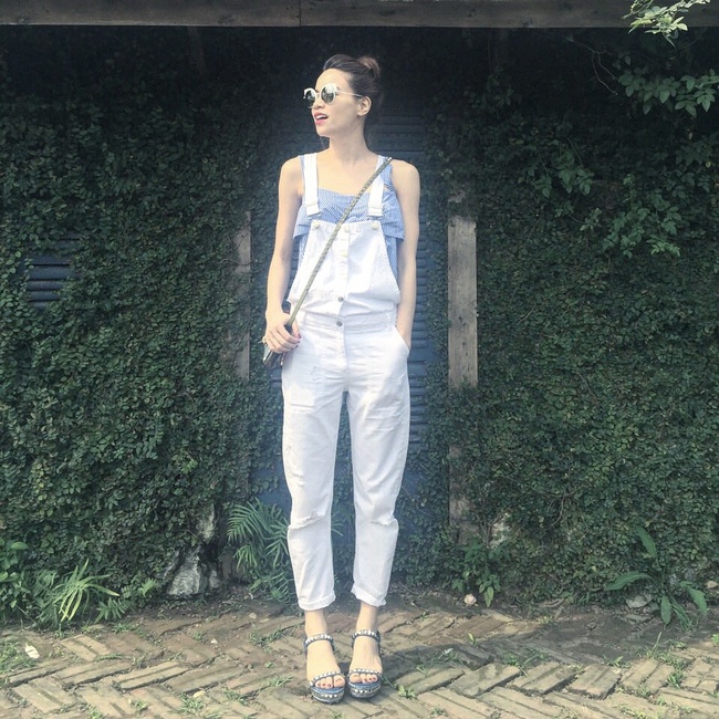 Phạm Hương giản dị đến kh&ocirc;ng ngờ, Kỳ Duy&ecirc;n khoe street style đẹp sau nghi &aacute;n l&agrave;m cằm - Ảnh 3.