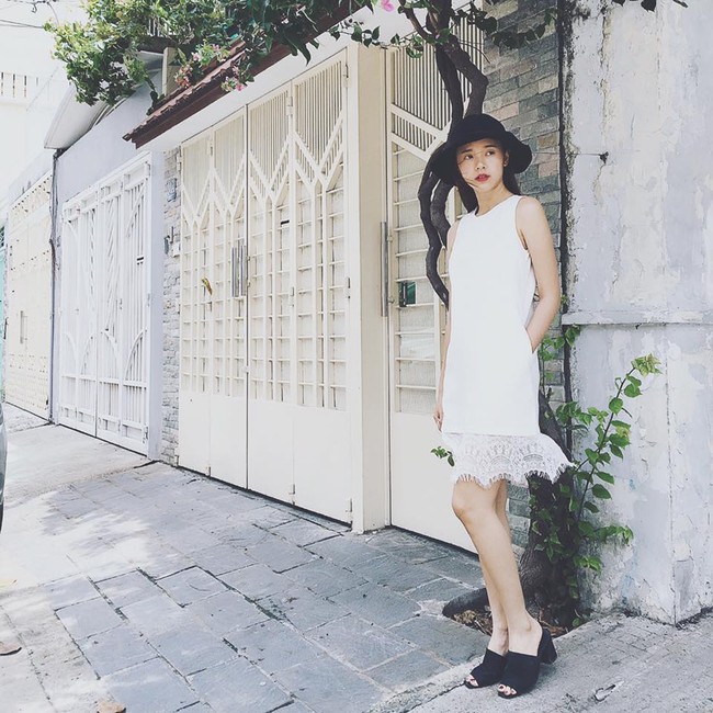 Phạm Hương diện váy xinh như công chúa trong street style tuần qua - Ảnh 3.