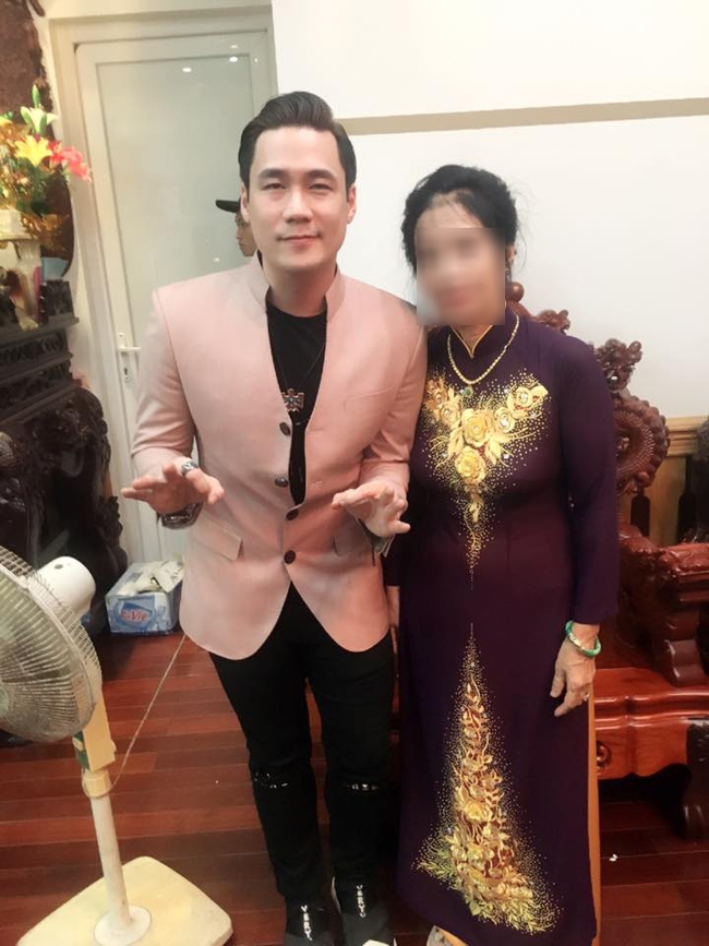 X&ocirc;n xao đ&aacute;m cưới 10 tỷ ở Hưng Y&ecirc;n với xe hoa khủng v&agrave; kh&aacute;ch mời to&agrave;n người nổi tiếng. - Ảnh 7.