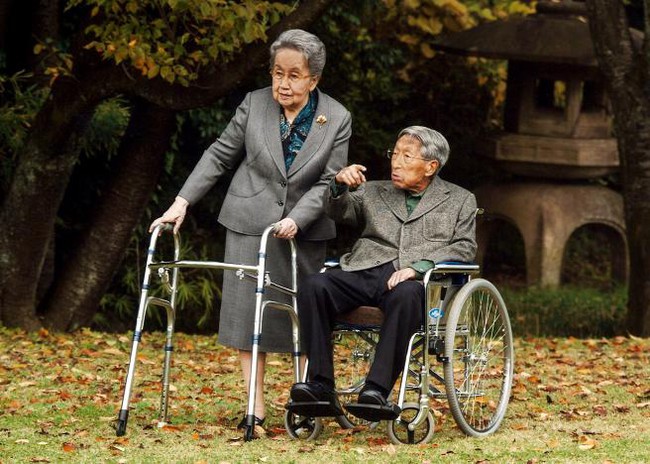 Hoàng tử Nhật Bản Mikasa qua đời ở tuổi 100 - Ảnh 2.