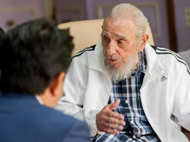 Cựu chủ tịch Cuba Fidel Castro qua đời - Ảnh 1.