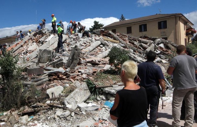 Động đất ở Italy: Ít nhất 73 người đã thiệt mạng, 81 người bị thương và hàng chục người vẫn đang mất tích - Ảnh 4.