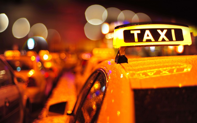 Con gái đi taxi 1 mình vào ban đêm buộc phải nhớ những điều này - Ảnh 2.