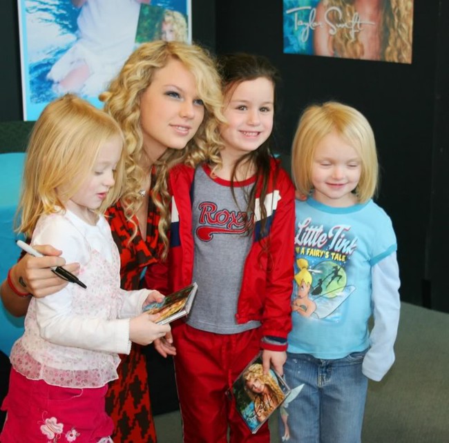 Taylor Swift - Từ c&ocirc;ng ch&uacute;a nhạc đồng qu&ecirc; đ&aacute;ng mến đến nữ ho&agrave;ng thị phi vạn người gh&eacute;t - Ảnh 6.