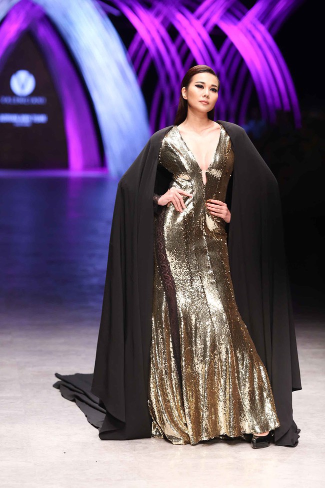 Thanh Hằng: Nữ hoàng chưa người thay thế trên sàn catwalk Việt - Ảnh 12.