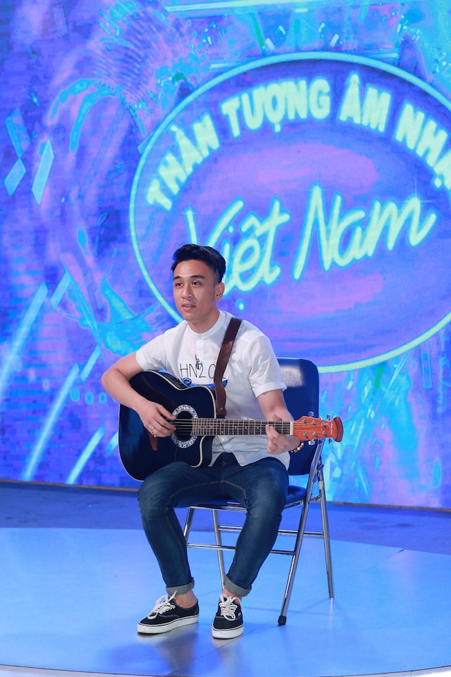 Vietnam Idol: Hot boy Việt kiều đẹp trai nhưng bị chê về giọng hát - Ảnh 4.