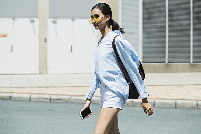 Trai xinh gái đẹp VNTM nhiệt liệt hưởng ứng The Best Street Style trước thềm Vietnam International Fashion Week Thu Đông 2016 - Ảnh 2. Trai xinh gái đẹp VNTM nhiệt liệt hưởng ứng The Best Street Style trước thềm Vietnam International Fashion Week Thu Đông 2016 - Ảnh 2.
