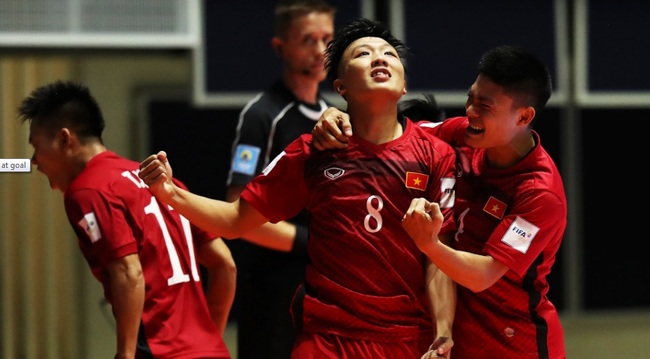 Nguyễn Minh Trí: Chàng trai 20 tuổi lập hat-trick lịch sử ở đấu trường World Cup - Ảnh 4.