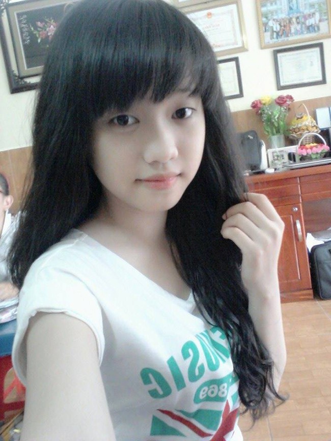 Từ nữ sinh vô danh tới cô nàng tai tiếng, gương mặt Thúy Vi cũng thay đổi theo hành trình đó luôn! - Ảnh 3. Từ nữ sinh vô danh tới cô nàng tai tiếng, gương mặt Thúy Vi cũng thay đổi theo hành trình đó luôn! - Ảnh 3.