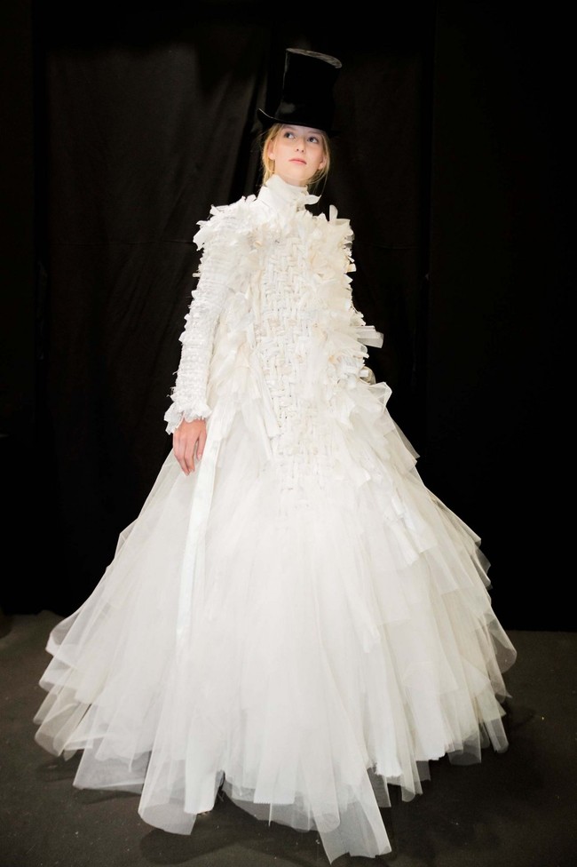 Haute Couture m&ugrave;a n&agrave;y l&agrave; một bữa tiệc thị gi&aacute;c cho đ&ocirc;i mắt của bạn - Ảnh 26.