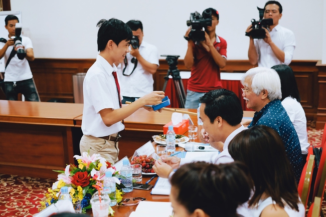 30 gương mặt trẻ xuất sắc giành vé tham dự trại hè quốc tế VinCamp tại Mỹ - Ảnh 5.