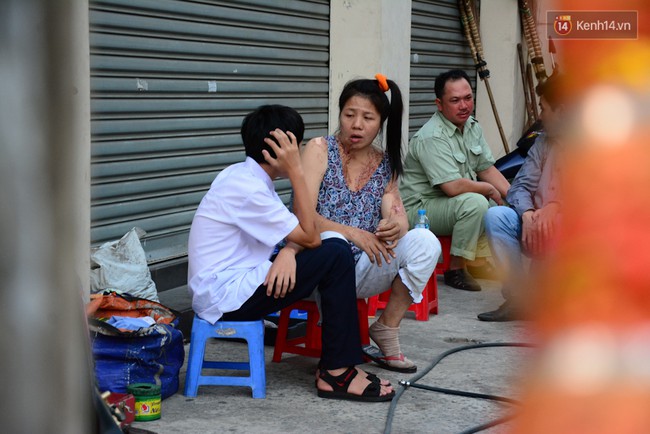 Người phụ nữ v&aacute; xe mang những vết sẹo khủng khiếp v&igrave; bị tạt axit: T&ocirc;i kh&ocirc;ng được nghĩ đến c&aacute;i chết, n&ecirc;n phải sống! - Ảnh 9.