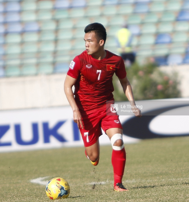 Báo nước ngoài chọn 5 cầu thủ xuất sắc nhất của đội tuyển Việt Nam - Ảnh 3.