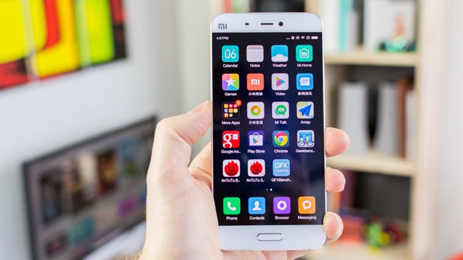 Si&ecirc;u phẩm smartphone được b&aacute;o Mỹ ca ngợi tốt như iPhone, gi&aacute; chỉ 7 triệu lần đầu b&aacute;n ch&iacute;nh h&atilde;ng tại Việt Nam - Ảnh 1.