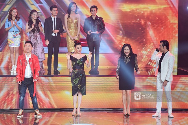 X-Factor: Th&agrave;nh vi&ecirc;n xinh đẹp của S-Girls bất ngờ ngất xỉu tr&ecirc;n s&acirc;n khấu - Ảnh 1.