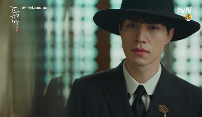 Goblin: Sau 9 năm lưu lạc, chỉ mỗi Lee Dong Wook l&agrave; nhớ Gong Yoo! - Ảnh 5.