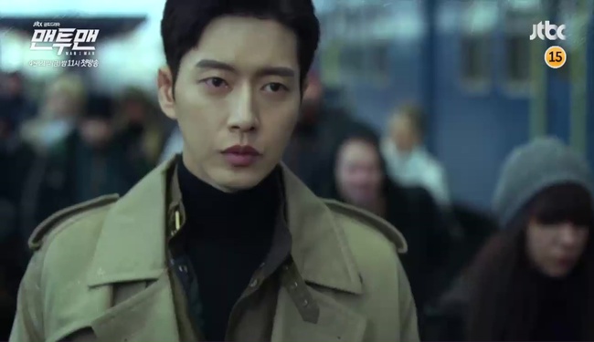 Bị kẻ th&ugrave; bao v&acirc;y, tra tấn, Park Hae Jin vẫn b&igrave;nh tĩnh khoe mặt đẹp - Ảnh 7.