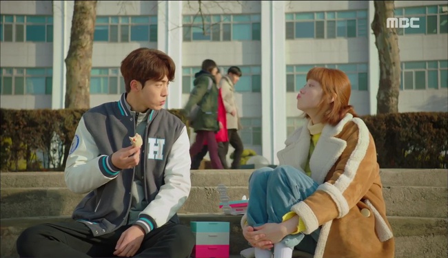 &ldquo;Ti&ecirc;n Nữ Cử Tạ&rdquo;: Nam Joo Hyuk nguyện cạo đầu để bớt đẹp trai v&igrave; Lee Sung Kyung - Ảnh 11.