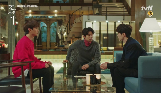 Goblin: Sau 9 năm lưu lạc, chỉ mỗi Lee Dong Wook l&agrave; nhớ Gong Yoo! - Ảnh 28.