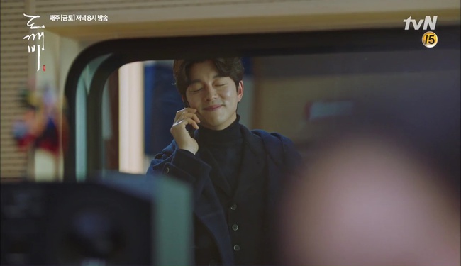 Goblin: Sau 9 năm lưu lạc, chỉ mỗi Lee Dong Wook l&agrave; nhớ Gong Yoo! - Ảnh 31.