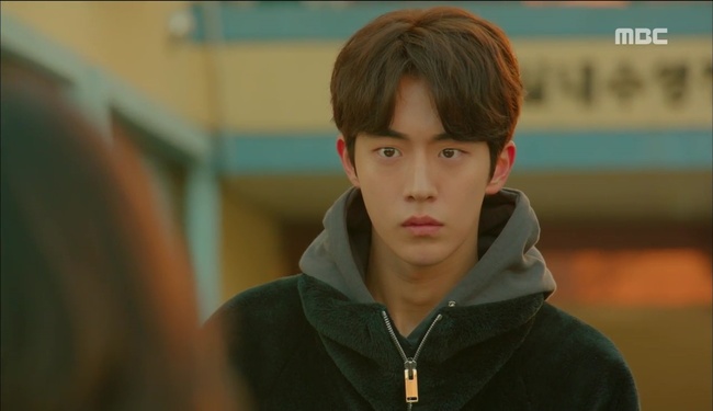 “Tiên Nữ Cử Tạ”: Nam Joo Hyuk suýt thòng tim khi bị gấu phát hiện lén đi xem mắt - Ảnh 37.