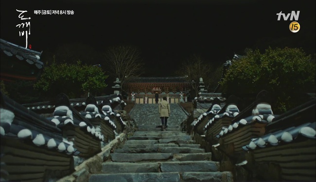 “Goblin” tập 12 đầy kịch tính: Mọi lá bài quan trọng đều đã được lật, kể cả “Thần” Sung Jae! - Ảnh 37.