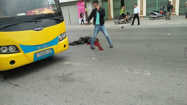 Hưng Y&ecirc;n: X&iacute;ch m&iacute;ch với trai l&agrave;ng, nam thanh ni&ecirc;n bị ch&eacute;m tử vong tr&ecirc;n đường - Ảnh 1.