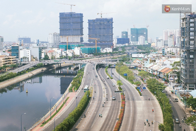 Có những ngày như thế: Sài Gòn không còi xe, khói bụi và không ùn tắc lúc 5 giờ chiều - Ảnh 7.