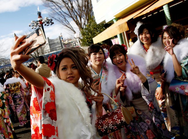 Các Cô Gái Nhật Bản Xinh Đẹp Trong Lễ Trưởng Thành - Guu.Vn