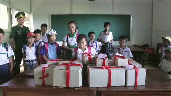 Humans Of Hanoi và chiến dịch gây quỹ nghĩa tình gửi đến những em học trò của thầy Trần Bình Phục - Ảnh 6.