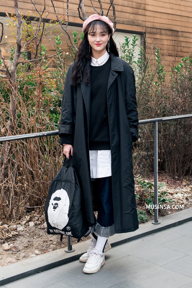 Ngắm street style của giới trẻ thế giới, bạn sẽ n&acirc;ng tầm được cho tr&igrave;nh mix&match của m&igrave;nh - Ảnh 1.