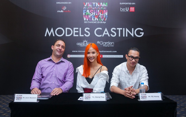 Hoàng Thùy nổi bật với tóc màu cam làm giám khảo casting Vietnam International Fashion Week Xuân/Hè 2017 - Ảnh 3.