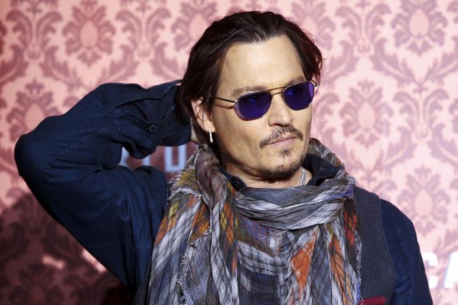 Johnny Depp trả hàng trăm nghìn đô để người khác đọc thoại cho mình - Ảnh 1.