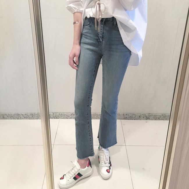 Giày sneaker thêu, xu hướng hoa hòe hoa sói mà bạn cứ lướt Instagram là gặp thời gian này - Ảnh 8.