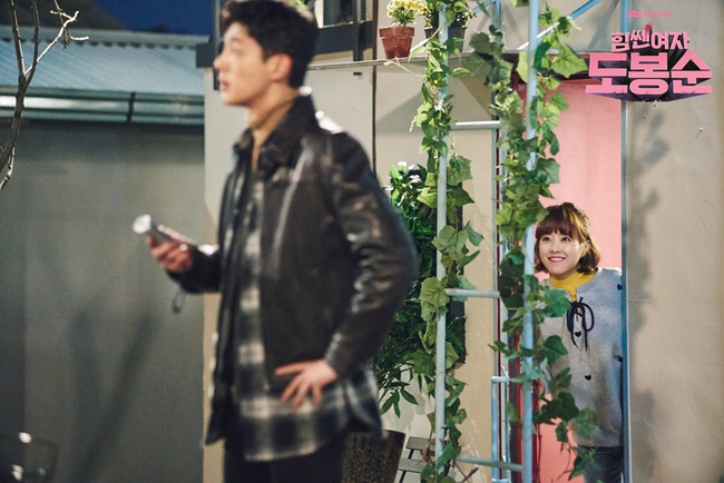 Park Hyung Sik gh&eacute; s&aacute;t mặt Park Bo Young: Chưa h&ocirc;n m&agrave; fan đ&atilde; ph&aacute;t rồ! - Ảnh 11.