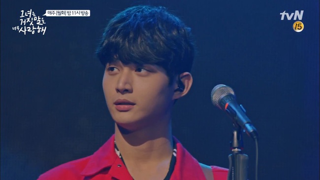 Hăm hở gi&uacute;p Joy buộc d&acirc;y gi&agrave;y, Lee Hyun Woo nhận c&aacute;i kết &ldquo;m&eacute;o mặt&rdquo; - Ảnh 11.